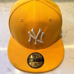 New Era MLB Basic NY Yankees Cab Yellow 59FIFTY Cap Hat, Fitted Size 8